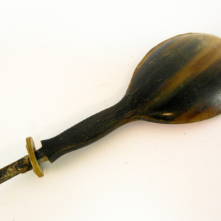 Cuillères — g-4044-B