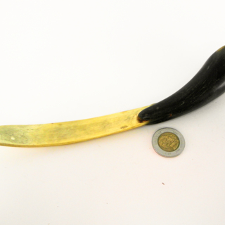 Coupe-papier — g-4046-E