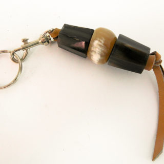 Bracelets, broches et porte-clés — g-5065-B