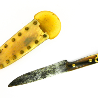 Couteaux et fourreaux — g-4058-C