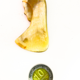手镯、胸针与钥匙扣 — g-5054-C