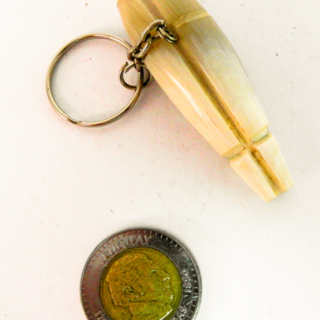 Bracelets, broches et porte-clés — g-5068-C